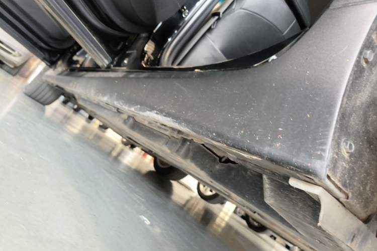 Used Toyota Camry 2021 2.0G Luxury Edition Left Side Sill