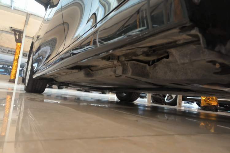 Used Toyota Camry 2021 2.0G Luxury Edition Left Side Sill