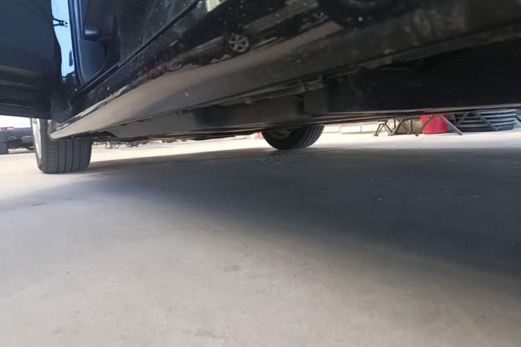 Used Toyota Camry 2021 2.0G Luxury Edition Left Side Sill