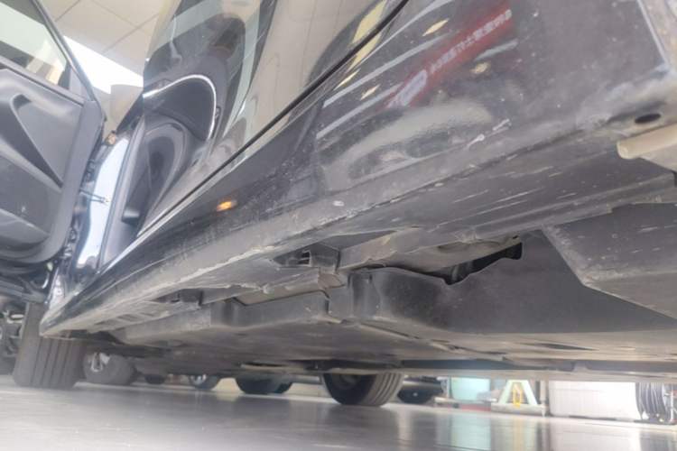Used Toyota Camry 2021 2.0G Luxury Edition Left Side Sill