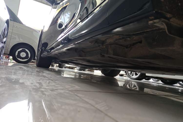 Used Toyota Camry 2021 2.5G Luxury Edition Left Side Sill