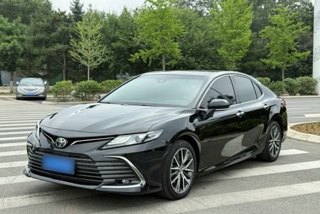 Ojetý Toyota Camry 2021 2.5G Luxury Edition
