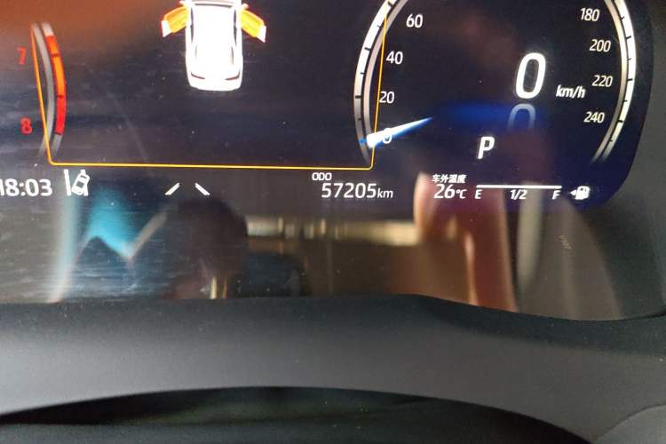 Used Toyota Camry 2021 2.5G Luxury Edition Odometer Close Up