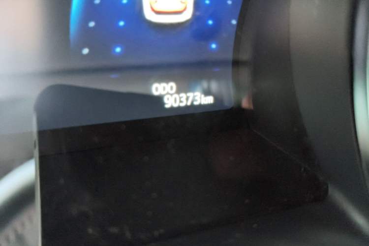 Used Toyota Camry 2021 2.0G Luxury Edition Odometer Close Up