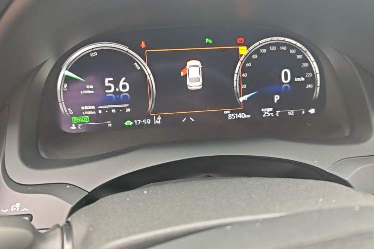 Used Toyota Camry 2021 Dual-Motor 2.5HG Luxury Edition Odometer Close Up