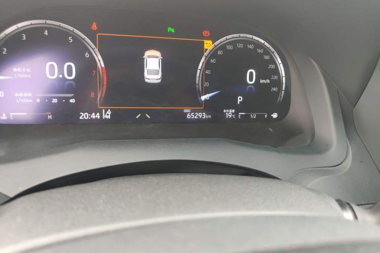 Used Toyota Camry 2021 2.5G Luxury Edition Odometer Close Up