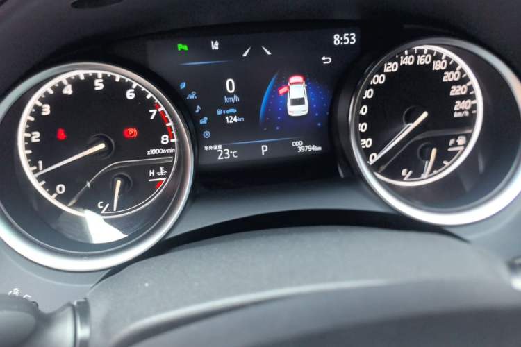 Used Toyota Camry 2021 2.0G Luxury Edition Odometer Close Up