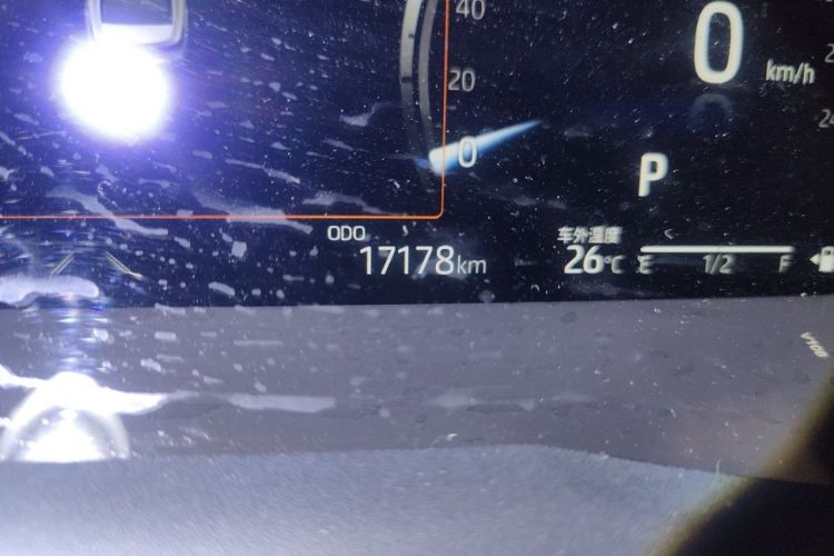 Used Toyota Camry 2021 Dual-Motor 2.5HG Luxury Edition Odometer Close Up