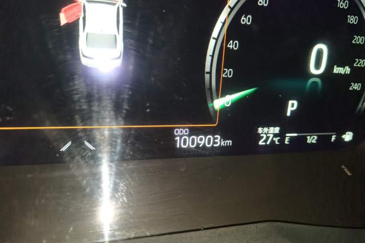 Used Toyota Camry 2021 Dual-Motor 2.5HG Luxury Edition Odometer Close Up