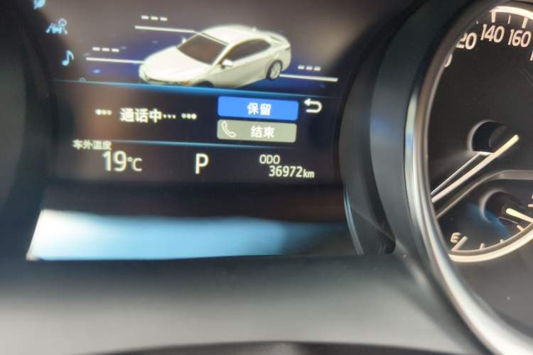 Used Toyota Camry 2021 2.0G Luxury Edition Odometer Close Up