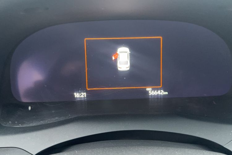 Used Toyota Camry 2021 2.5G Luxury Edition Odometer Close Up
