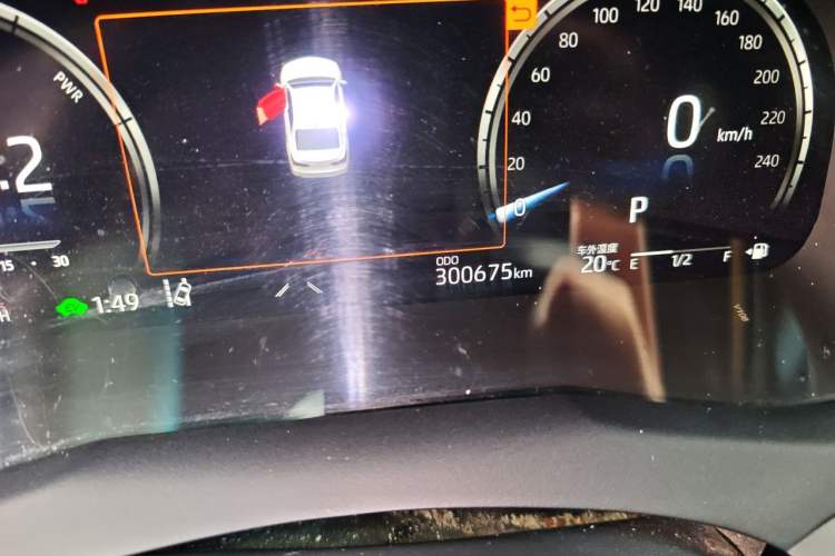 Used Toyota Camry 2021 Dual-Motor 2.5HG Luxury Edition Odometer Close Up