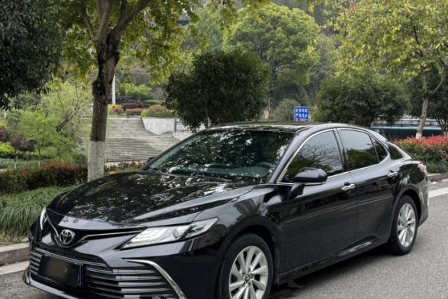 Ojetý Toyota Camry 2021 2.0G Luxury Edition