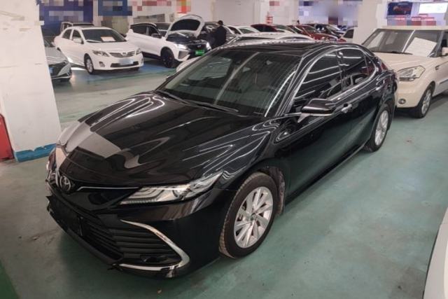 Ojetý Toyota Camry 2021 2.0G Luxury Edition