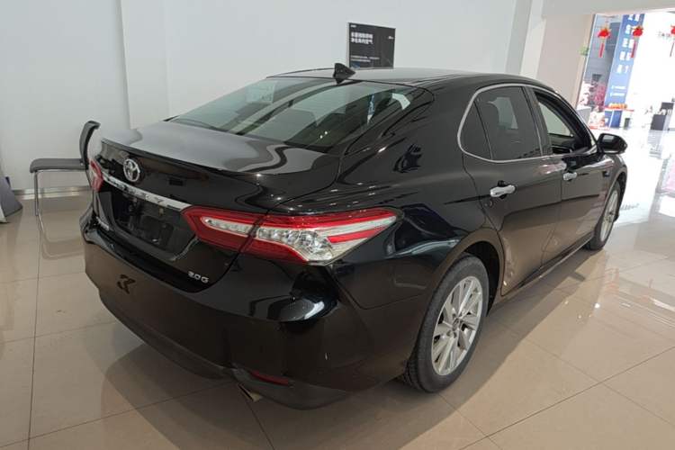 Used Toyota Camry 2021 2.0G Luxury Edition Rear Right 45 Deg