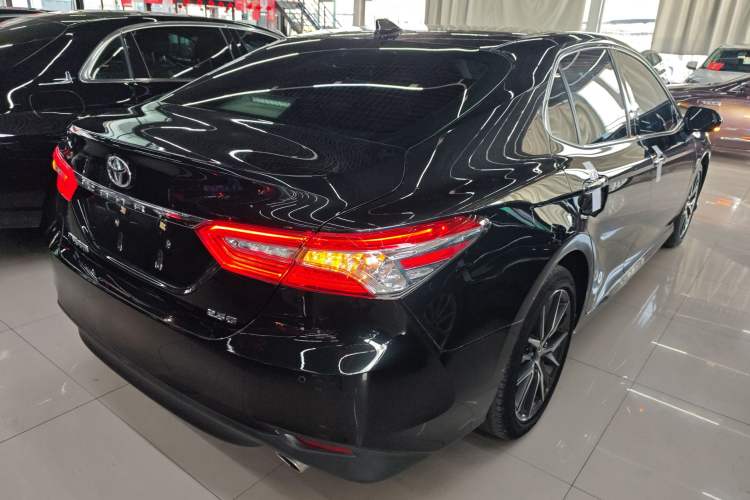 Used Toyota Camry 2021 2.5G Luxury Edition Rear Right 45 Deg