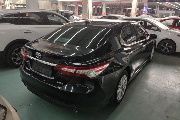 Used Toyota Camry 2021 2.0G Luxury Edition Rear Right 45 Deg