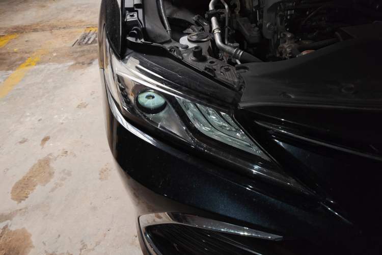 Used Toyota Camry 2021 2.0G Luxury Edition Right Front Headlight