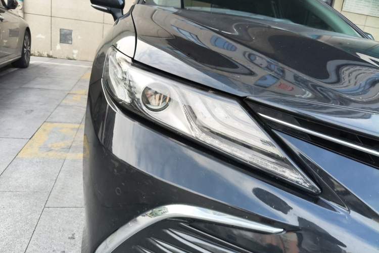 Used Toyota Camry 2021 2.0G Luxury Edition Right Front Headlight