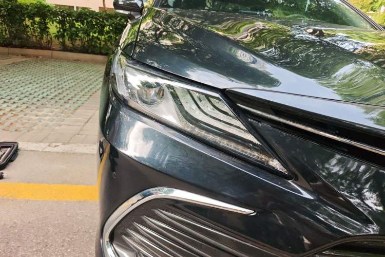 Used Toyota Camry 2021 2.0G Luxury Edition Right Front Headlight