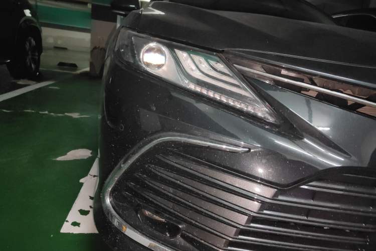Used Toyota Camry 2021 2.0G Luxury Edition Right Front Headlight