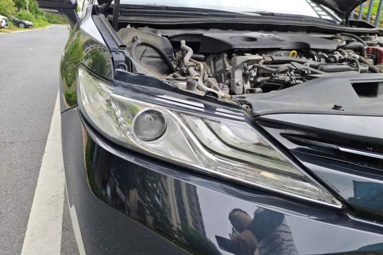 Used Toyota Camry 2021 2.0G Luxury Edition Right Front Headlight