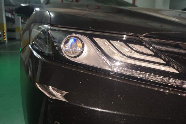 Used Toyota Camry 2021 2.0G Luxury Edition Right Front Headlight