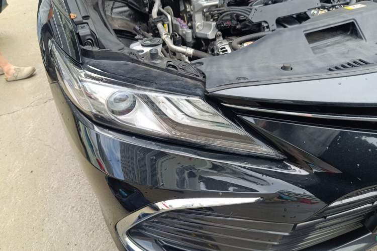 Used Toyota Camry 2021 2.5G Luxury Edition Right Front Headlight