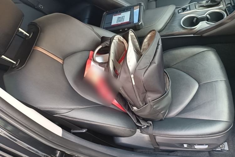 Used Toyota Camry 2021 2.0G Luxury Edition Right Front Seat