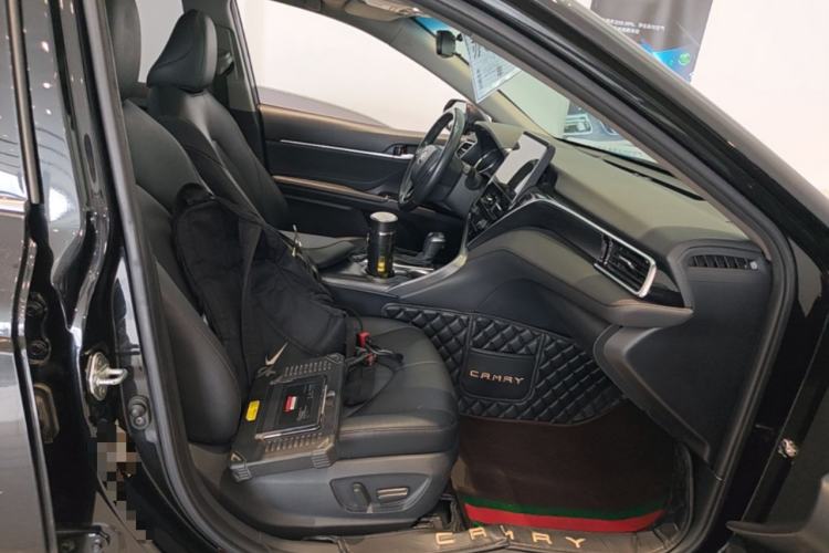 Used Toyota Camry 2021 2.0G Luxury Edition Right Front Seat
