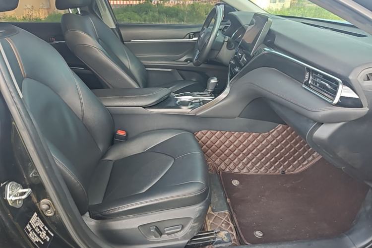 Used Toyota Camry 2021 2.0G Luxury Edition Right Front Seat