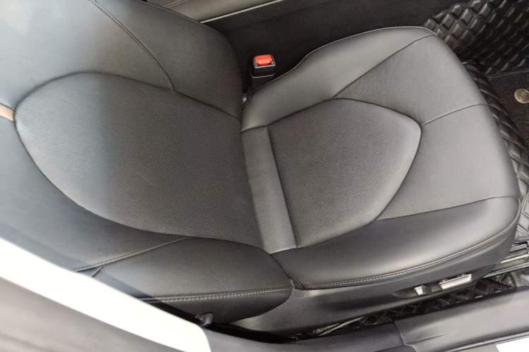 Used Toyota Camry 2021 2.5G Luxury Edition Right Front Seat