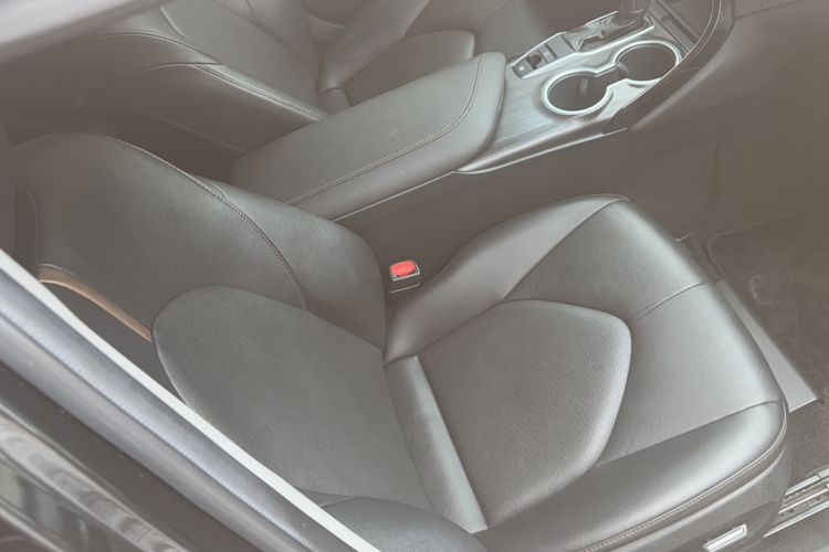 Used Toyota Camry 2021 2.0G Luxury Edition Right Front Seat