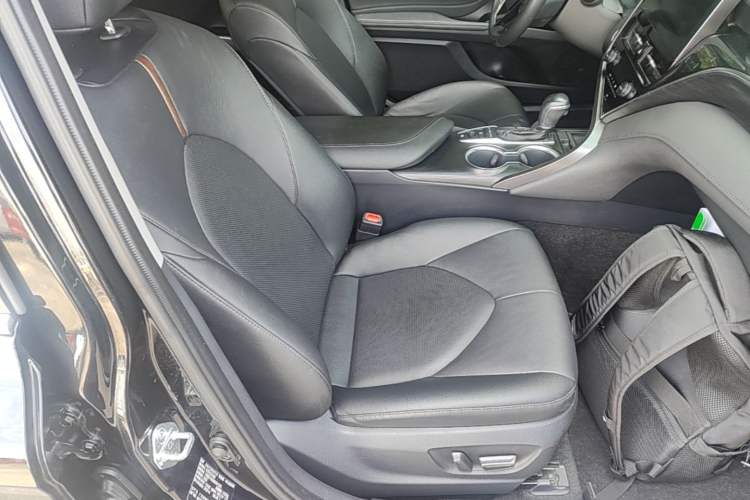 Used Toyota Camry 2021 2.5G Luxury Edition Right Front Seat