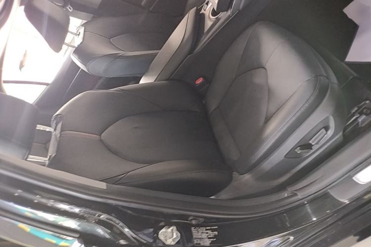 Used Toyota Camry 2021 2.0G Luxury Edition Right Front Seat