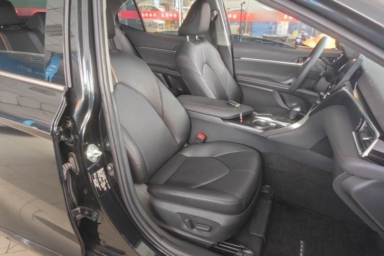 Used Toyota Camry 2021 2.0G Luxury Edition Right Front Seat