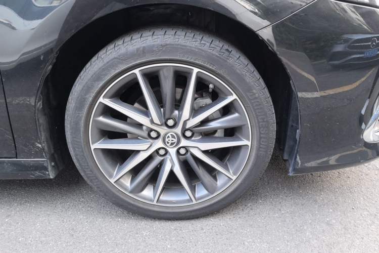Used Toyota Camry 2021 2.5G Luxury Edition Right Front Wheel Hub