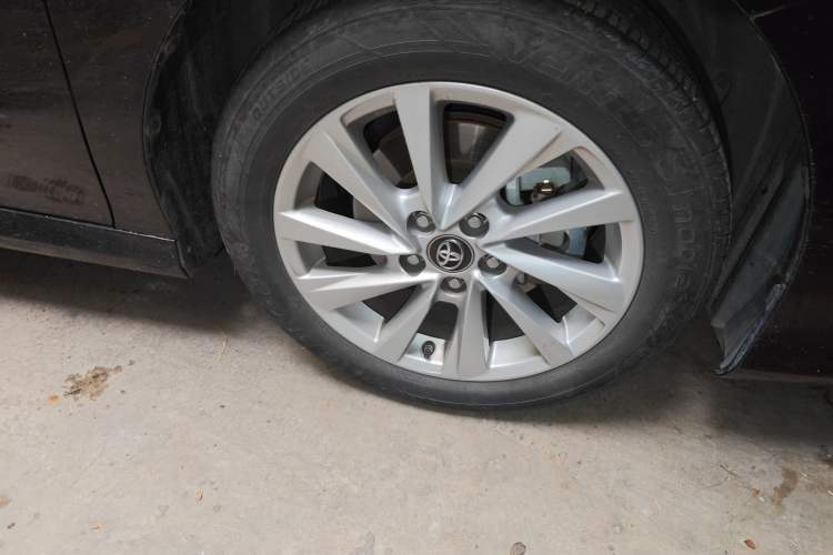 Used Toyota Camry 2021 2.0G Luxury Edition Right Front Wheel Hub