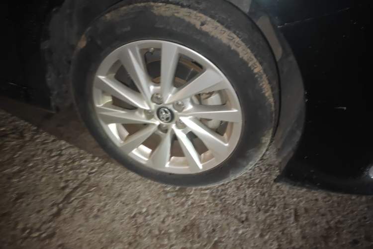 Used Toyota Camry 2021 2.0G Luxury Edition Right Front Wheel Hub
