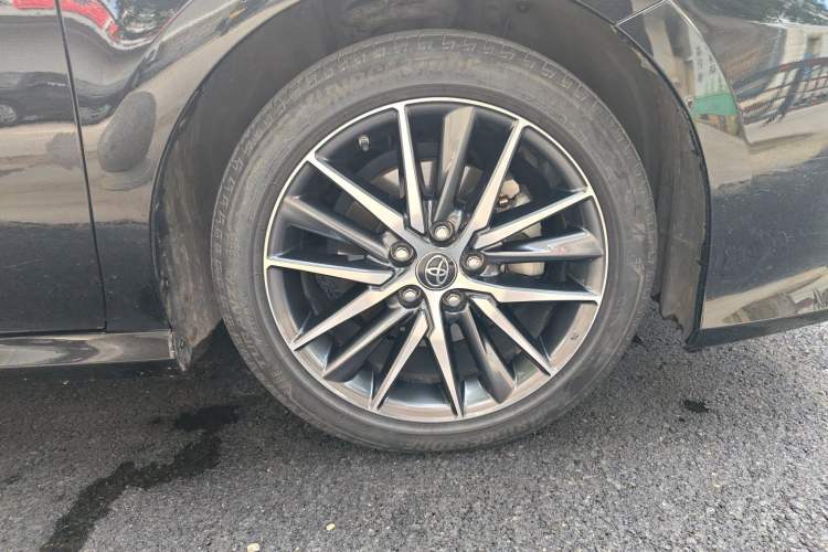 Used Toyota Camry 2021 2.5G Luxury Edition Right Front Wheel Hub
