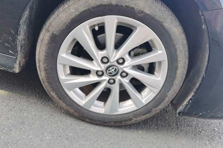 Used Toyota Camry 2021 2.0G Luxury Edition Right Front Wheel Hub