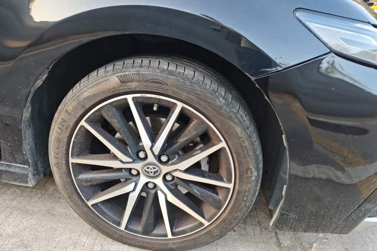 Used Toyota Camry 2021 2.0S FENGSHANG Edition Right Front Wheel Hub