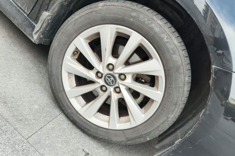 Used Toyota Camry 2021 2.0G Luxury Edition Right Front Wheel Hub