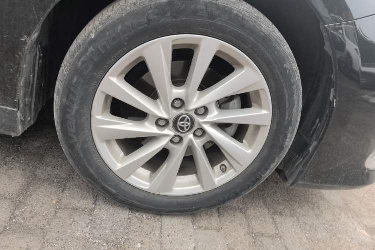 Used Toyota Camry 2021 2.0G Luxury Edition Right Front Wheel Hub