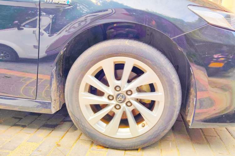 Used Toyota Camry 2021 Dual-Motor 2.5 HGVP Leading Edition Right Front Wheel Hub