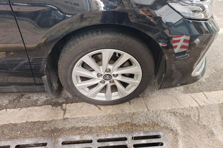 Used Toyota Camry 2021 2.0G Luxury Edition Right Front Wheel Hub