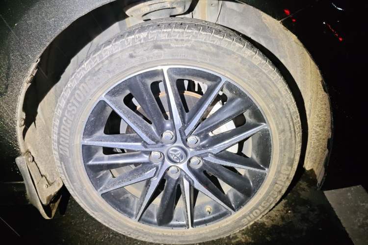 Used Toyota Camry 2021 2.5S Fēngshàng Edition Right Front Wheel Hub
