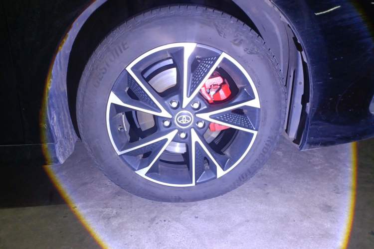 Used Toyota Camry 2021 2.0G Luxury Edition Right Front Wheel Hub