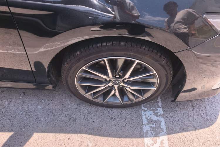 Used Toyota Camry 2021 2.5G Luxury Edition Right Front Wheel Hub