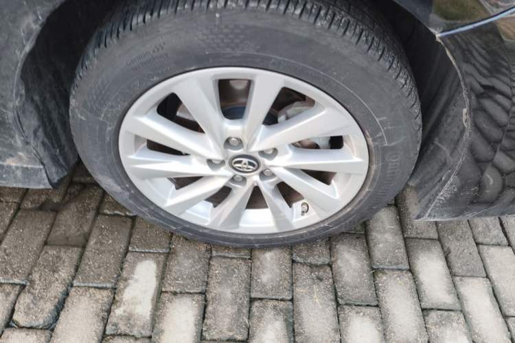 Used Toyota Camry 2021 Dual-Motor 2.5 HGVP Leading Edition Right Front Wheel Hub